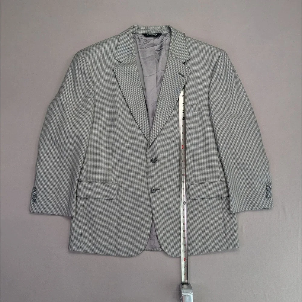 Jos A Bank Wool Houndstooth Blazer 44S Gray Classic Sport Coat
